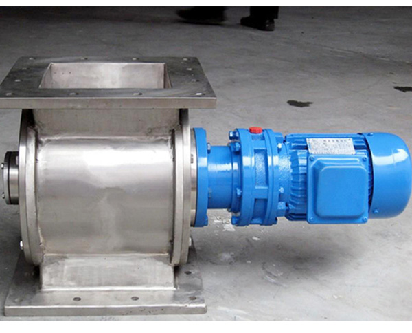 ���P�����ж���y 